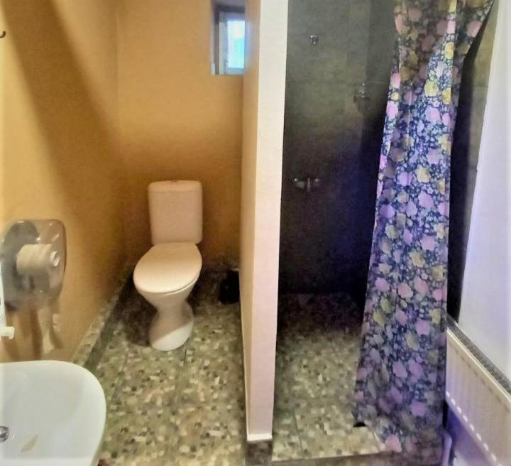 Bern Hostel Chisinau Eksteriør bilde