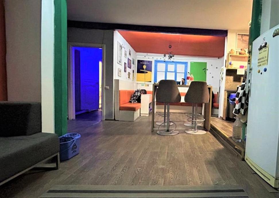 Bern Hostel Chisinau Eksteriør bilde