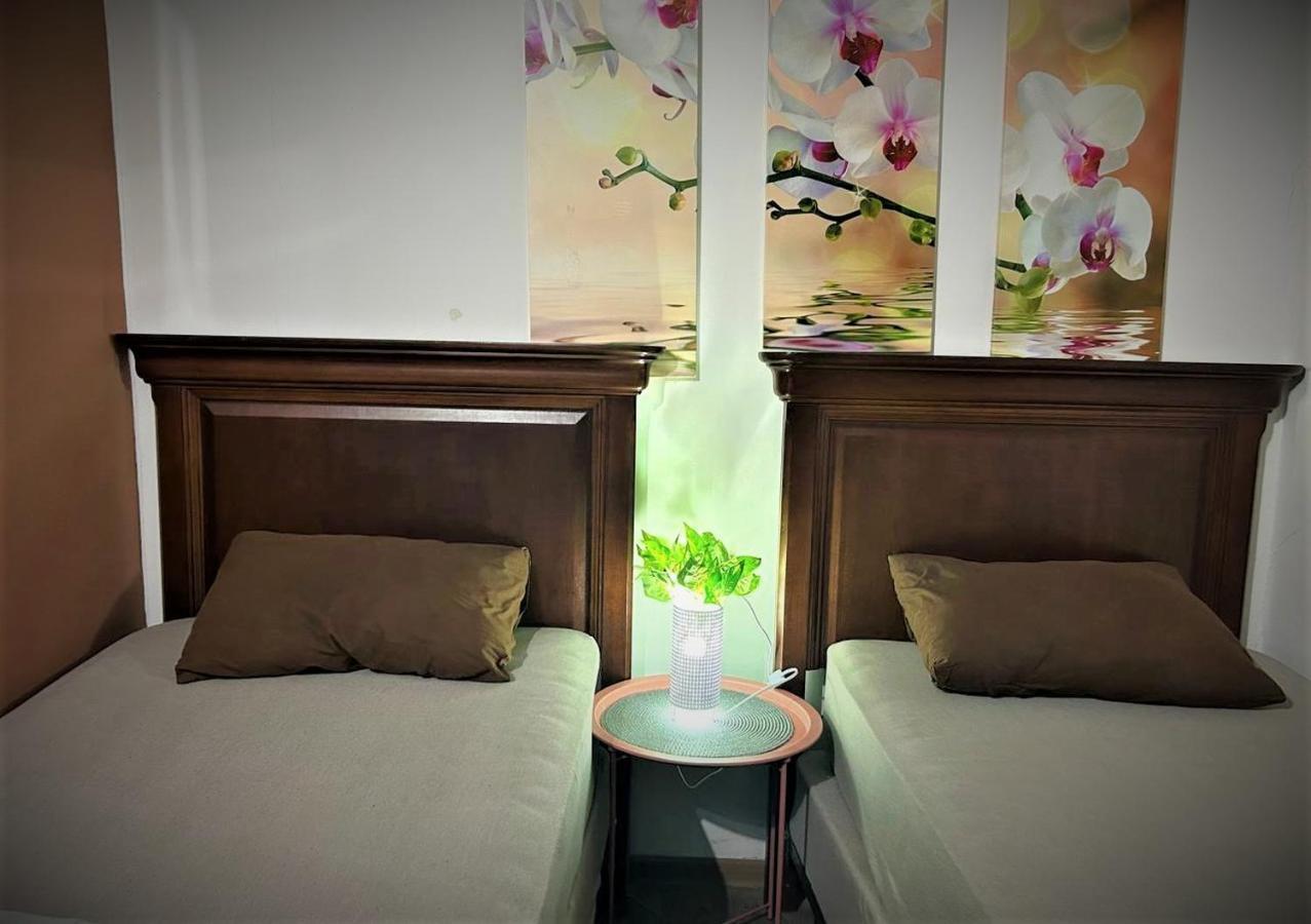 Bern Hostel Chisinau Eksteriør bilde