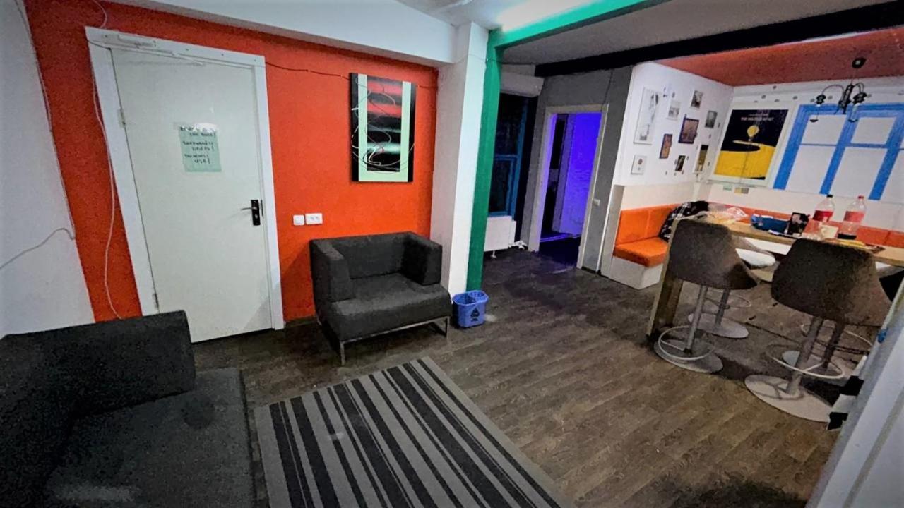 Bern Hostel Chisinau Eksteriør bilde