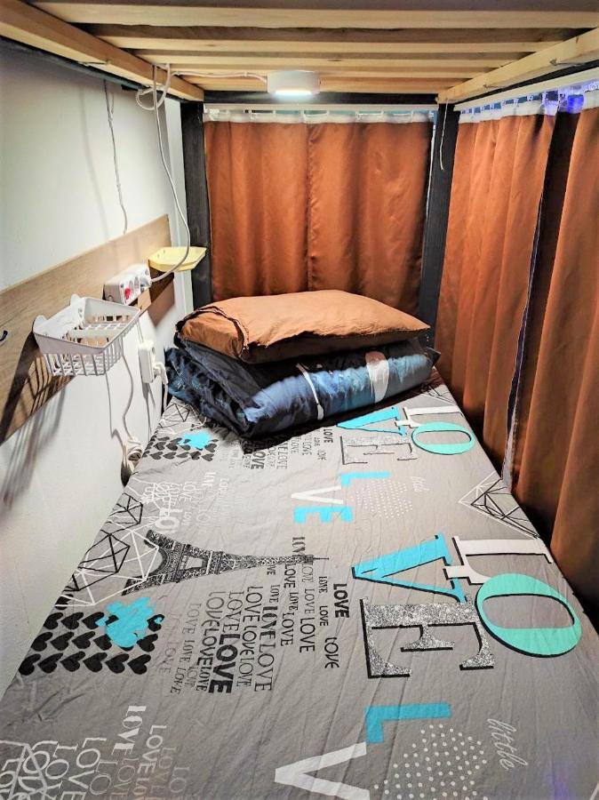 Bern Hostel Chisinau Eksteriør bilde